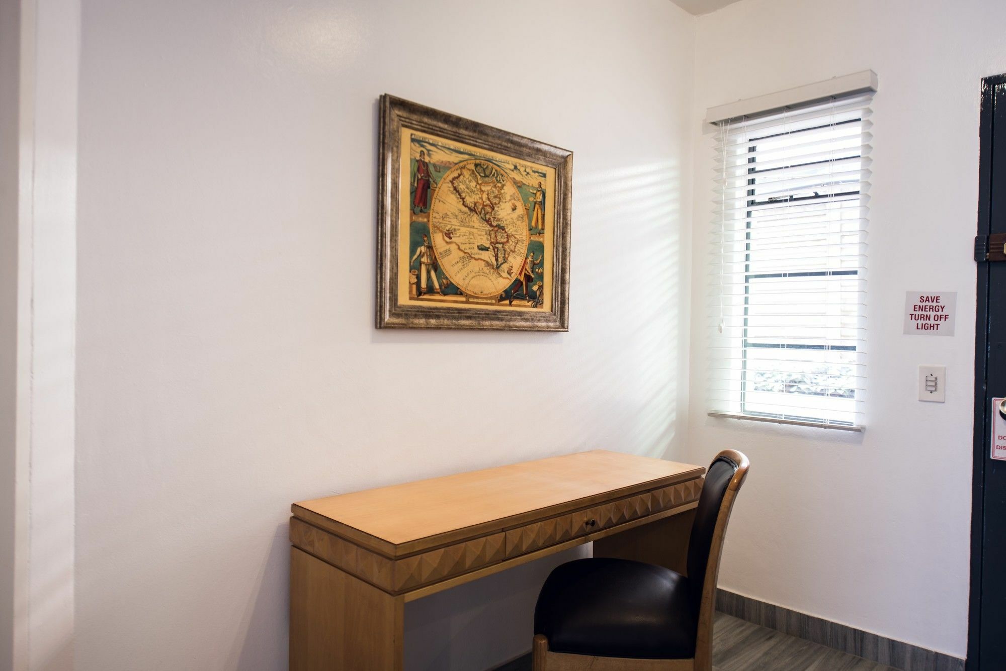 Airport Inn Executive Suites เคมป์ตัน พาร์ค ภายนอก รูปภาพ