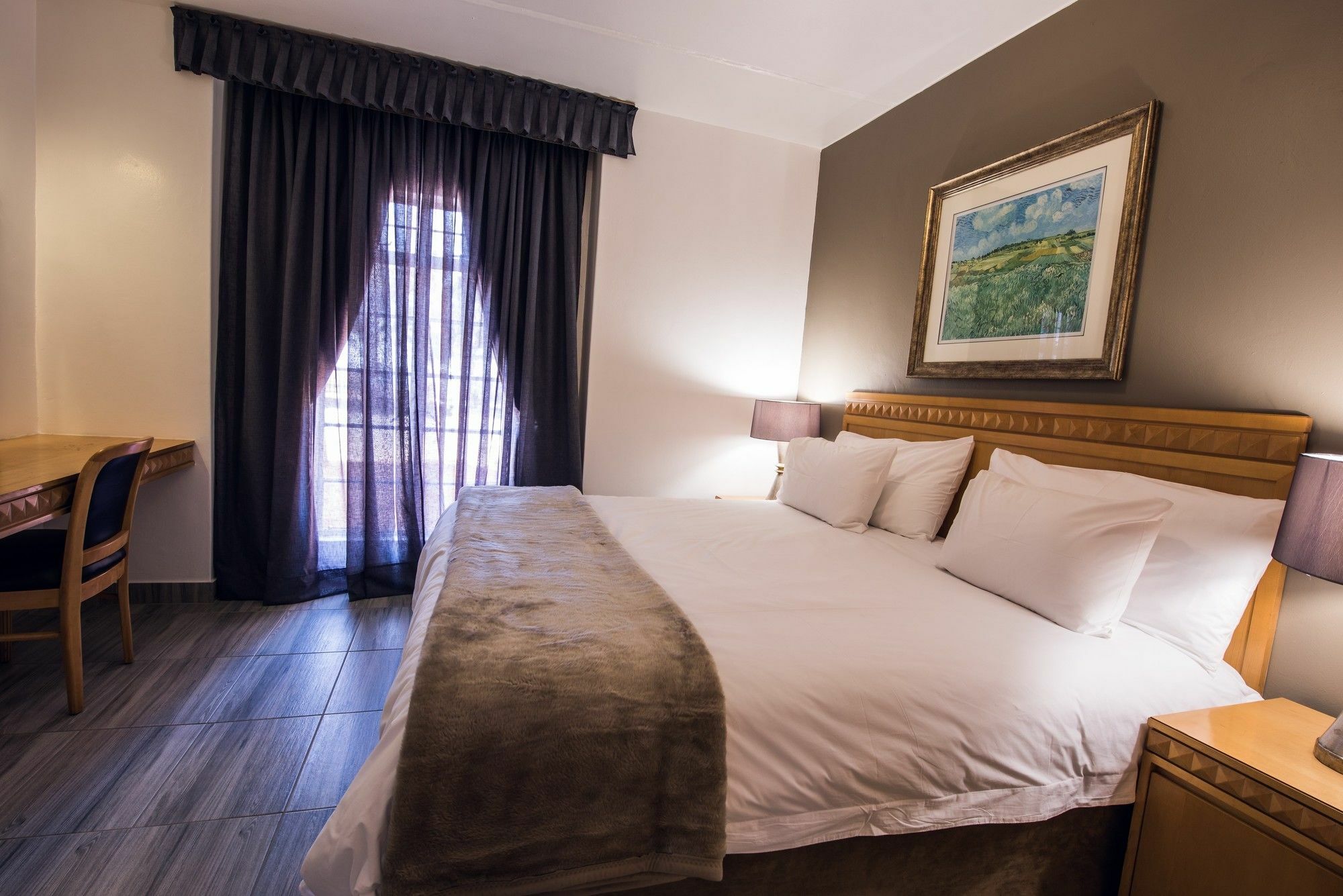 Airport Inn Executive Suites เคมป์ตัน พาร์ค ภายนอก รูปภาพ